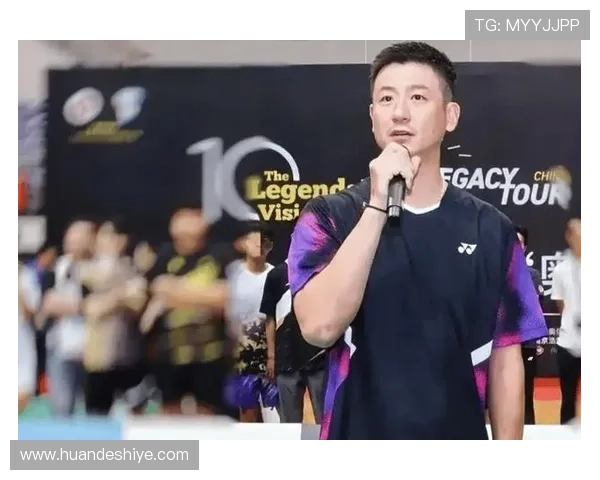 蔡赟居然豪宅里藏了个篮球场，这待遇普通人活着都做梦